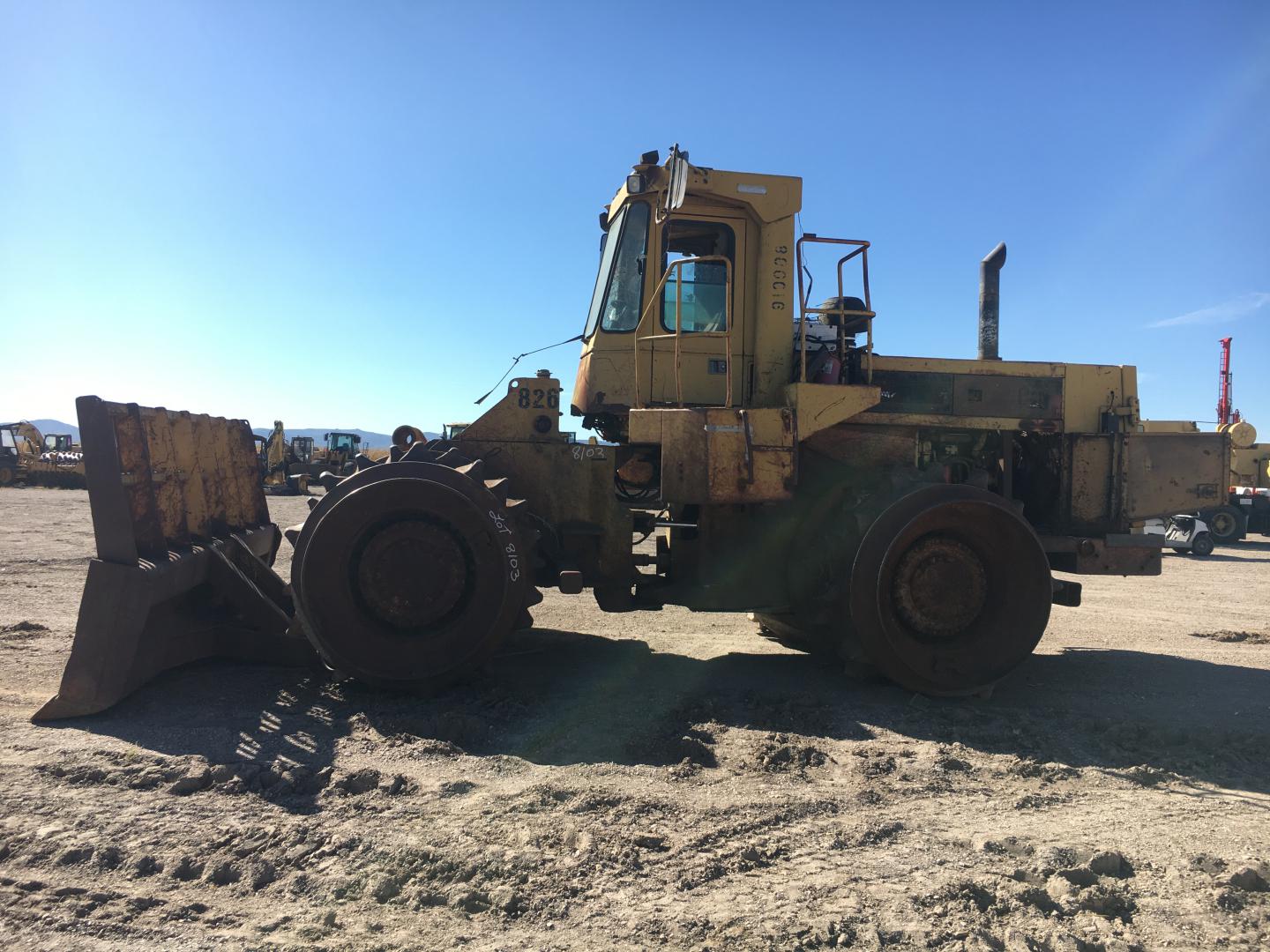 COMPACTADOR PATA DE CABRA CATERPILLAR 826C